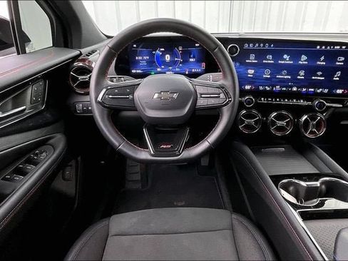 Certified 2024 Chevrolet Blazer EV RS AWD/4WD image 5