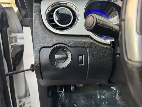 Used 2013 Ford Mustang GT Premium RWD image 25