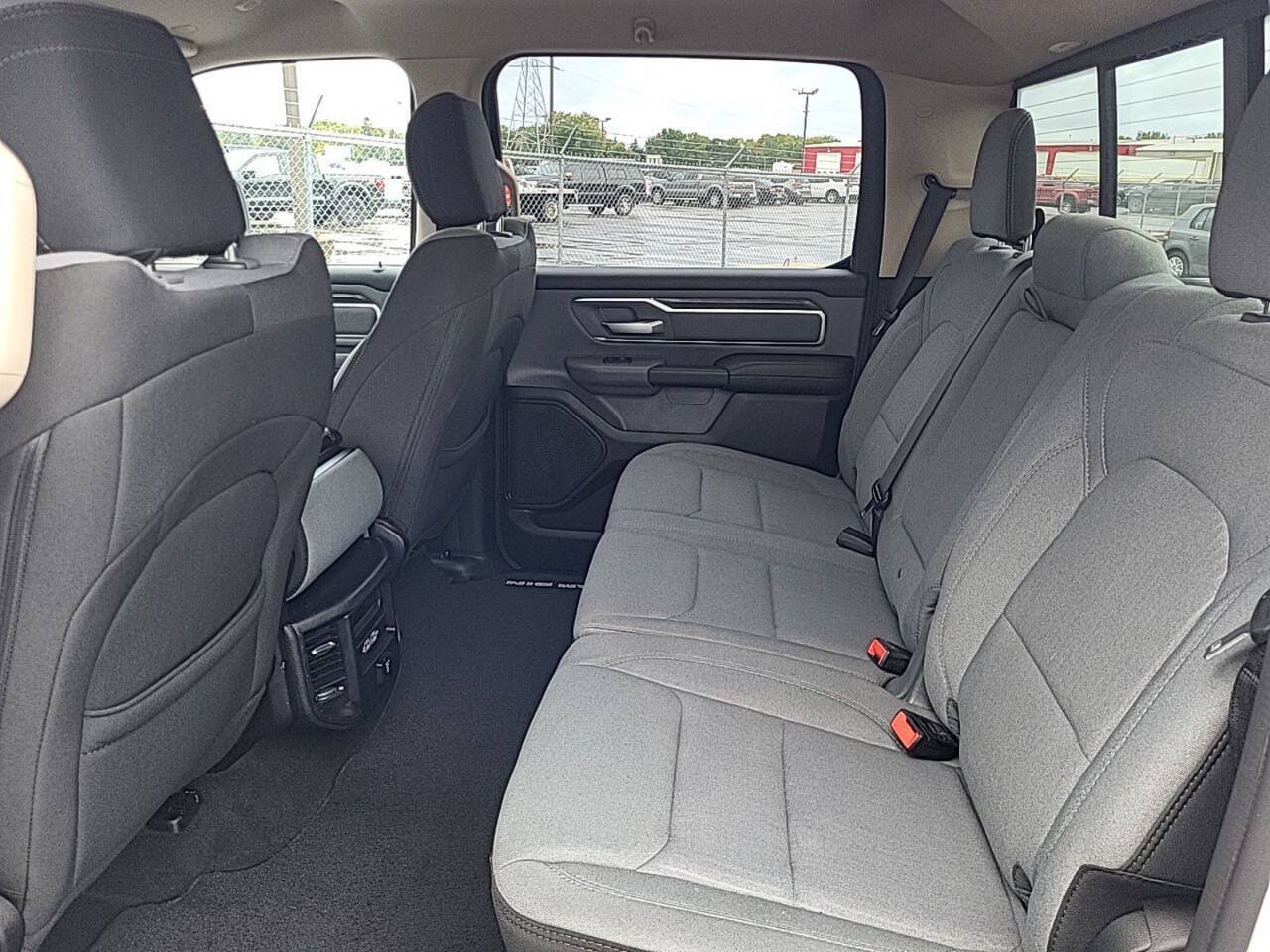 Used 2020 RAM 1500 Big Horn AWD/4WD image 9