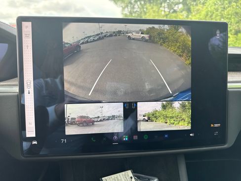 Used 2022 Tesla Model X AWD/4WD image 24