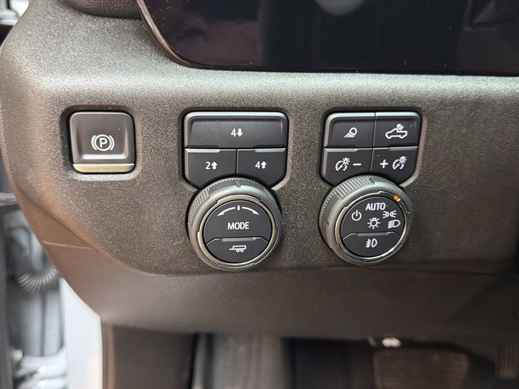Used 2024 Chevrolet Silverado 2500 LT w/ Z71 Sport Edition AWD/4WD image 25