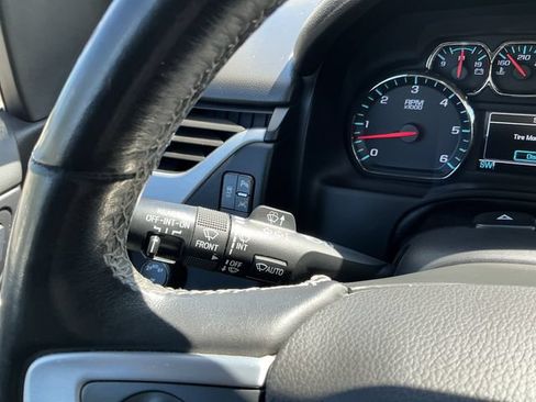 Used 2019 GMC Yukon SLT AWD/4WD image 25