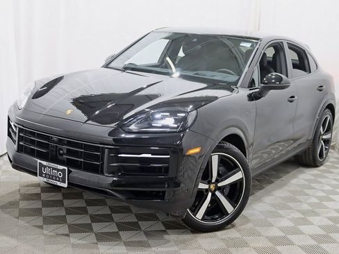 Used 2024 Porsche Cayenne Coupe image 6