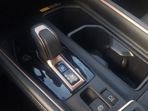 Used 2025 Toyota Grand Highlander AWD Hybrid image 14