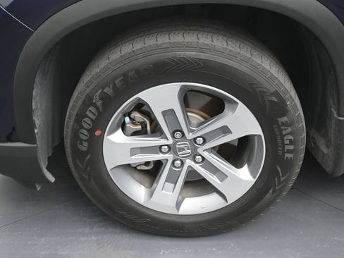 Used 2025 Honda Pilot EX-L image 9