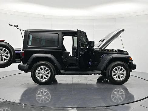 Used 2023 Jeep Wrangler Sport AWD/4WD image 47