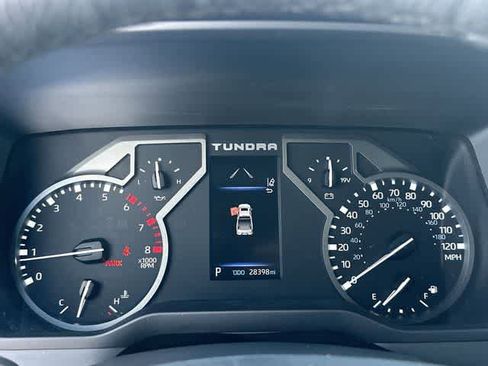 Used 2023 Toyota Tundra Limited image 7