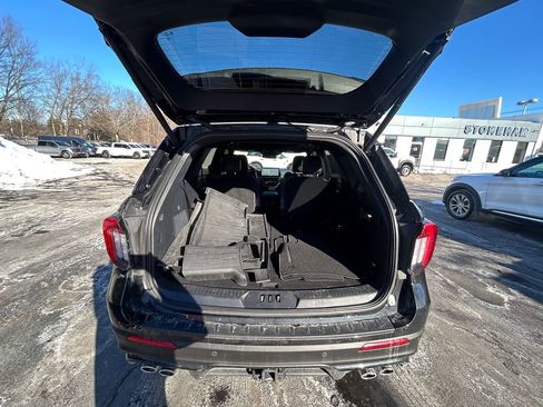 Certified 2025 Ford Explorer ST AWD/4WD image 7