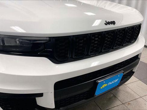 Used 2021 Jeep Grand Cherokee L Laredo image 33