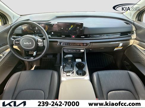 New 2026 Kia Carnival EX image 16