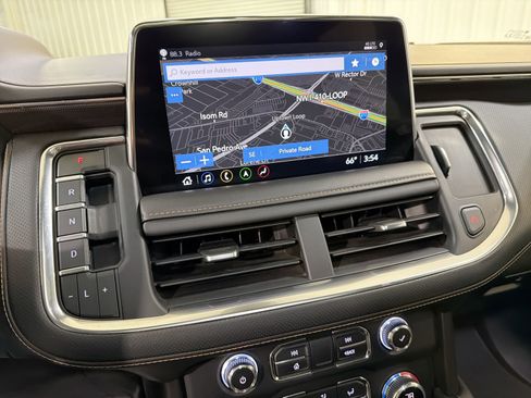 Used 2021 GMC Yukon AT4 w/ Rear Media and Nav Package image 19