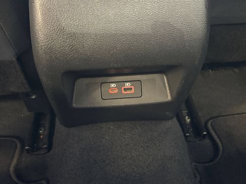 Used 2025 Nissan Altima 2.5 SV FWD image 23