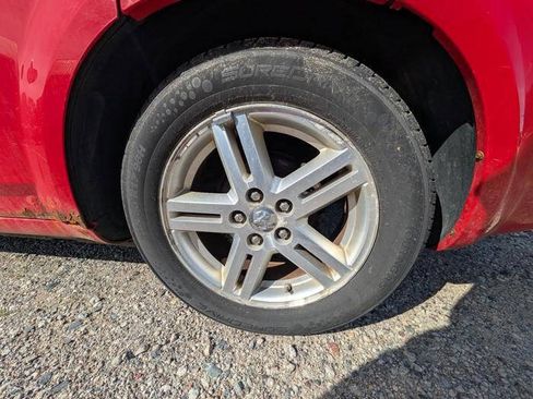 Used 2009 Dodge Avenger R/T FWD image 14