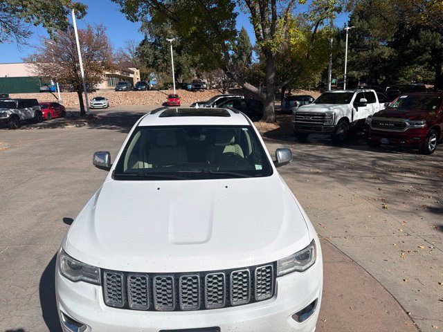 Used 2018 Jeep Grand Cherokee Overland AWD/4WD image 10