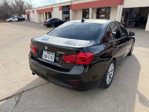 Used 2017 BMW 320i xDrive Sedan image 5