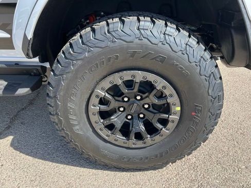 New 2025 Ford Bronco Raptor image 5