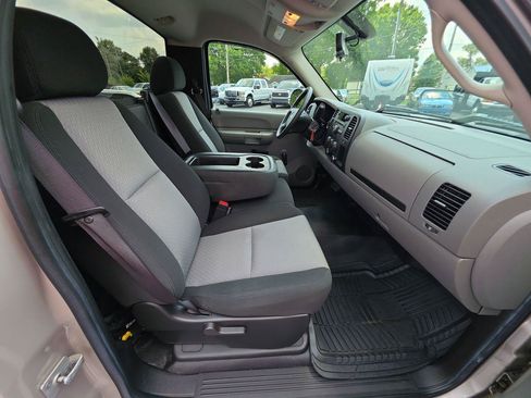 Used 2009 Chevrolet Silverado 1500 W/T RWD image 8