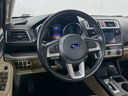 Used 2017 Subaru Outback 2.5i Limited image 18