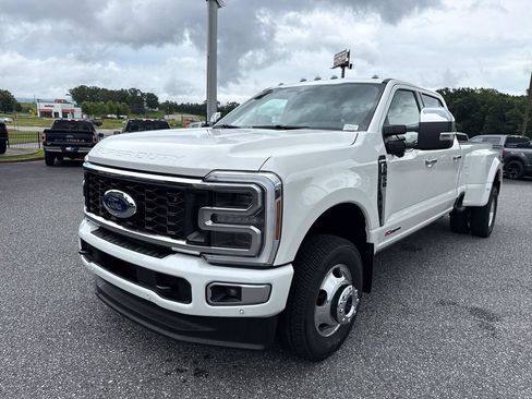 New 2026 Ford F350 Platinum w/ Platinum Plus Package AWD/4WD image 3