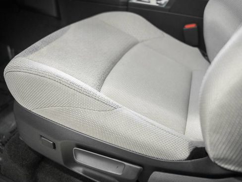 Used 2025 Toyota 4Runner SR5 AWD/4WD image 35
