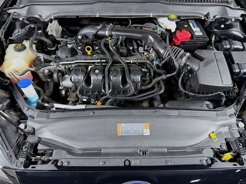 Used 2020 Ford Fusion SE image 28