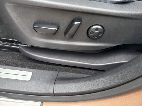 Certified 2024 Nissan Ariya AWD image 22