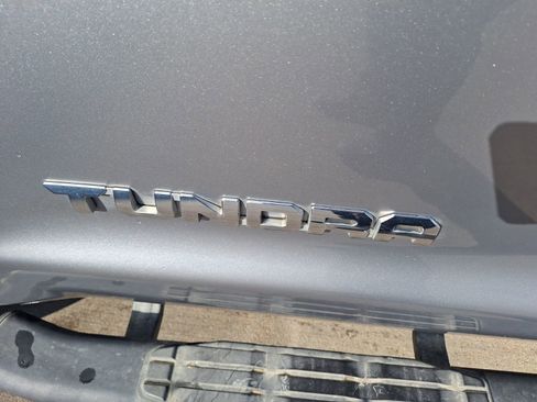 Used 2016 Toyota Tundra SR5 w/ SR5 Upgrade Package image 12