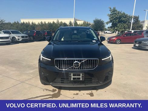Used 2024 Volvo XC40 B5 Ultimate AWD/4WD image 2