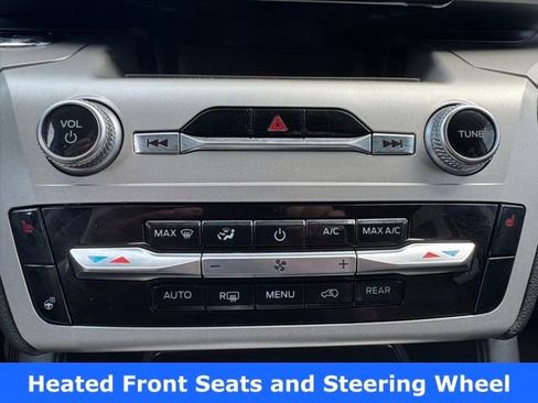 Used 2022 Ford Explorer XLT w/ Equipment Group 202A image 21