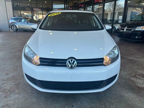 Used 2014 Volkswagen Golf 4-Door image 2