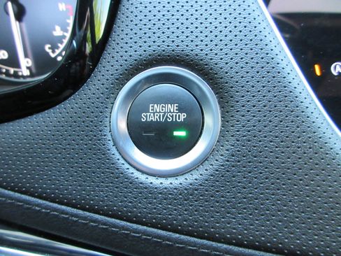 Used 2023 Cadillac XT6 Luxury image 43