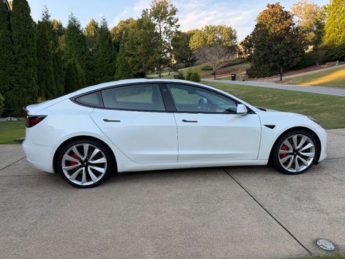 Used 2019 Tesla Model 3 Long Range AWD/4WD image 5