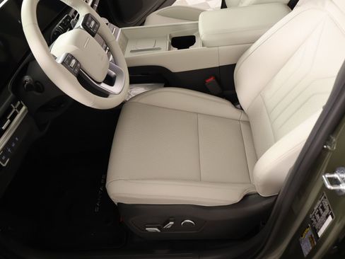 Used 2026 Hyundai Santa Fe SEL FWD image 10