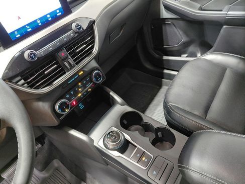 Certified 2022 Ford Escape SEL image 26