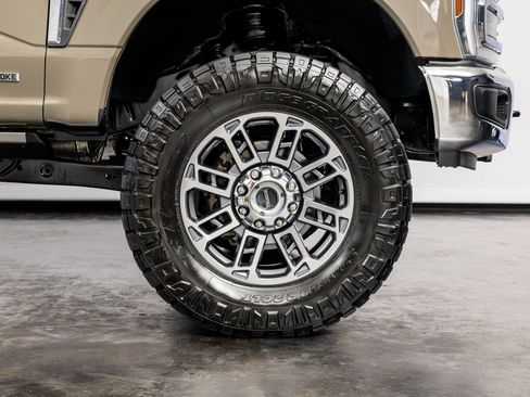 Used 2026 Ford F250 Lariat w/ Tremor Off-Road Package AWD/4WD image 24