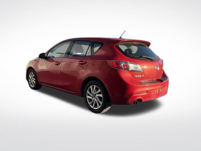 Used 2013 MAZDA MAZDA3 i Touring w/ Preferred Equipment Pkg FWD image 5