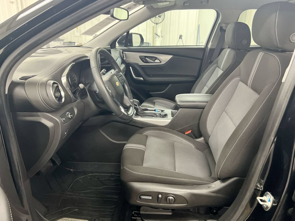 Used 2024 Chevrolet Blazer LT w/ Convenience Package FWD image 19