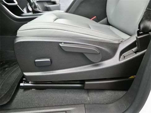 Used 2022 Chevrolet Colorado W/T image 11