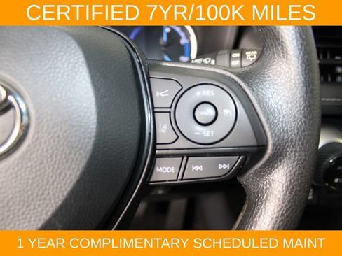 Used 2025 Toyota RAV4 XLE AWD/4WD image 20