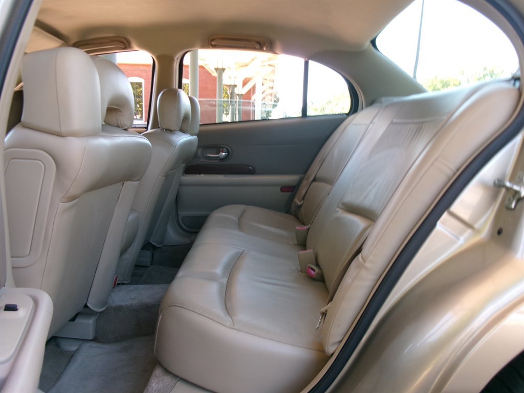 Used 2005 Buick Le Sabre Custom w/ Leather and Comfort Group FWD image 31