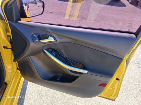 Used 2018 Ford Focus ST FWD image 18