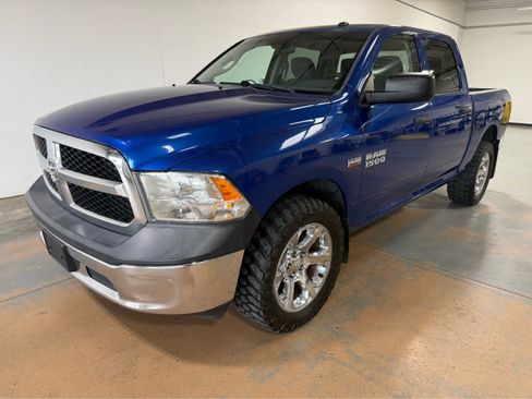 Used 2015 RAM 1500 ST w/ SXT Appearance Group AWD/4WD image 1