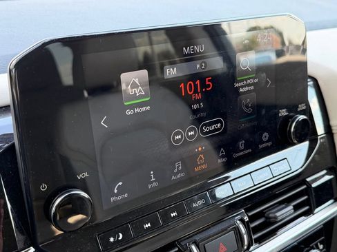 Used 2022 Nissan Pathfinder Platinum w/ Lighting Package (N92) FWD image 18
