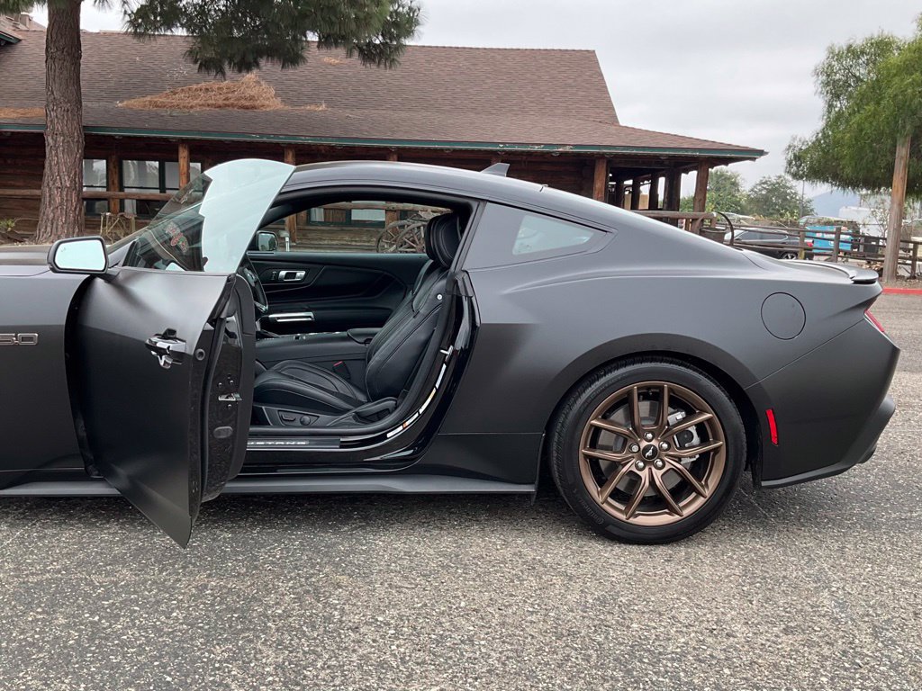 Used 2025 Ford Mustang GT Premium RWD image 29