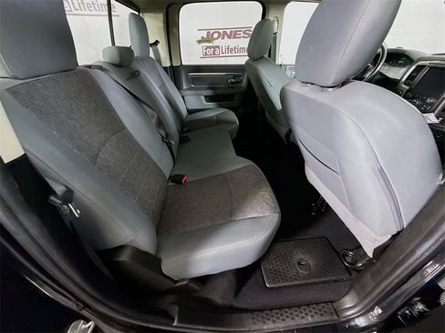 Used 2019 RAM 1500 Big Horn image 28