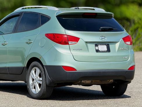 Used 2012 Hyundai Tucson GLS image 16