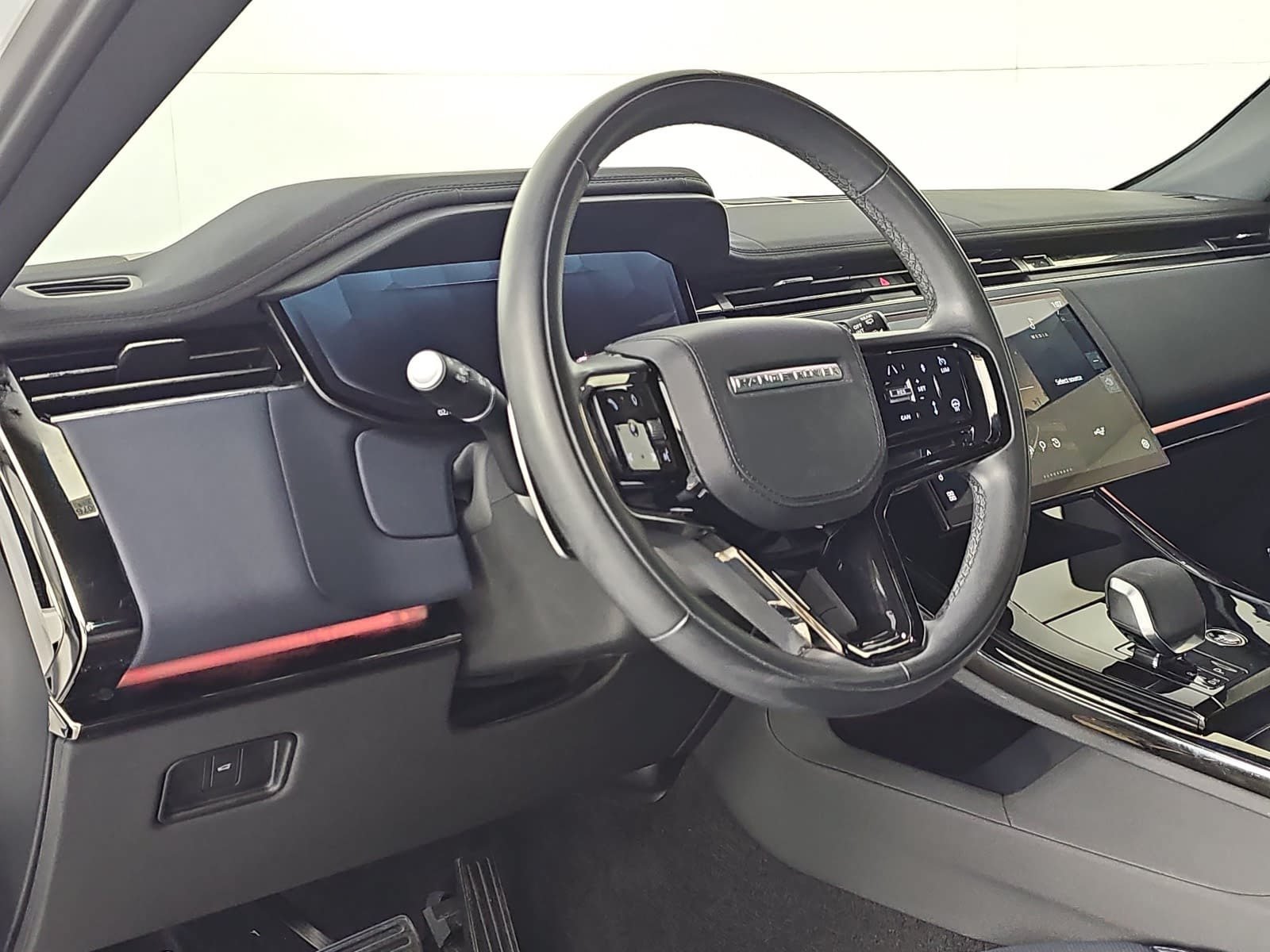 Used 2024 Land Rover Range Rover Sport SE AWD/4WD image 16