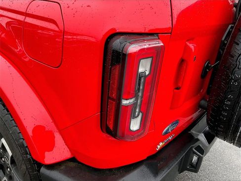 Used 2023 Ford Bronco Outer Banks image 30