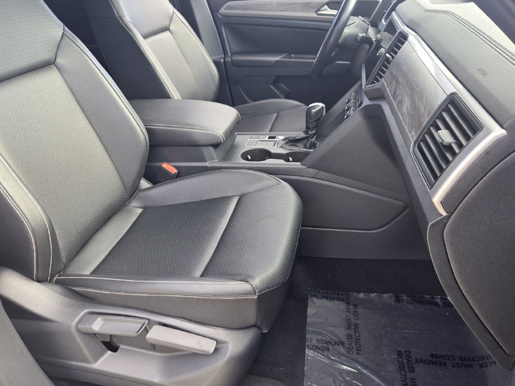 Used 2020 Volkswagen Atlas Cross Sport SE w/ Towing Package FWD image 20