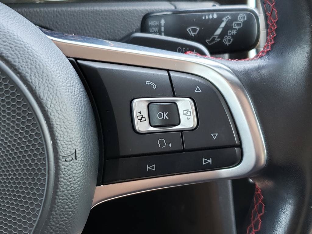 Used 2017 Volkswagen GTI Autobahn FWD image 21